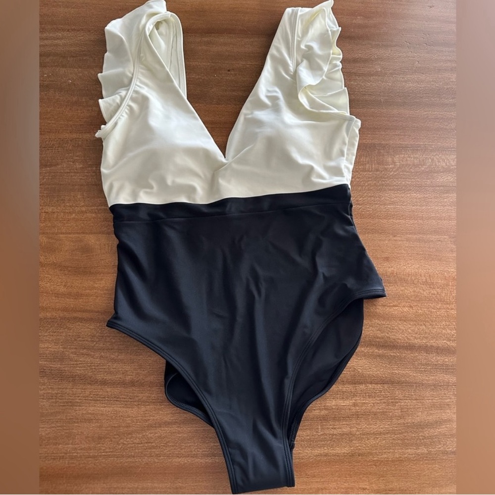 Summersalt one piece swimsuit